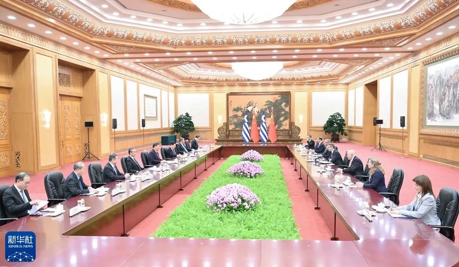 习近平主席会见希腊总理米佐塔基斯(图2)
