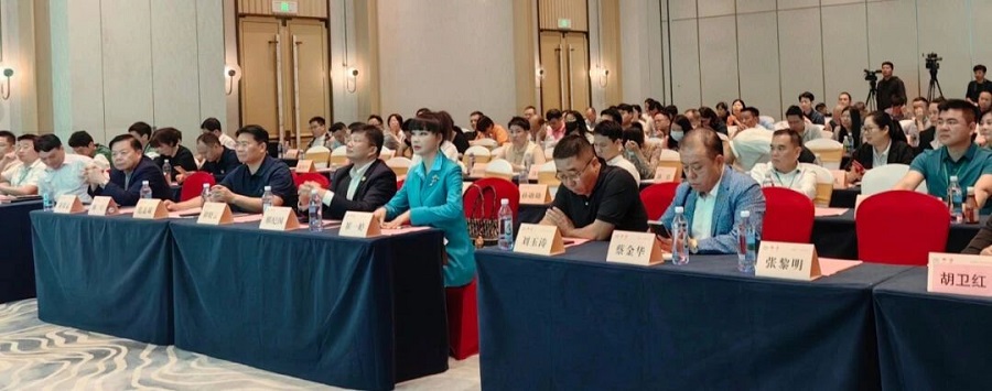 共话红茶文化新时代·共建美好英德新未来——英德红茶与世界的对话在品牌赋能英德红茶高质量发展论坛上召开(图3)