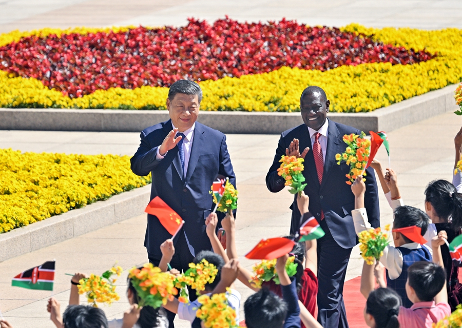 习近平主席同肯尼亚总统鲁托会谈